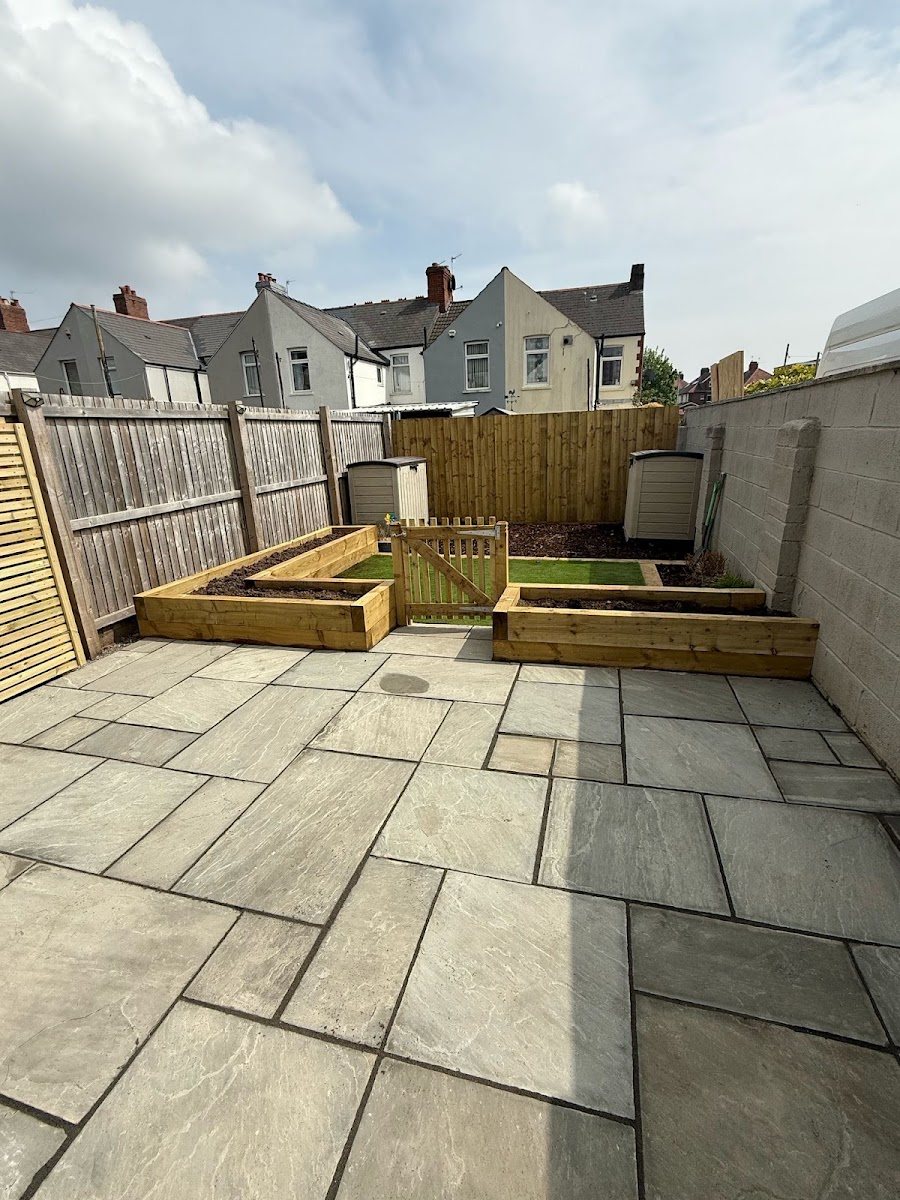 Natural stone patio and paving